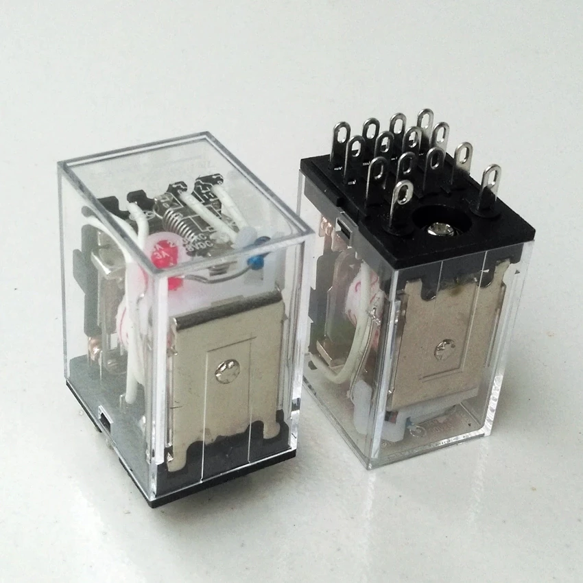 Rele Enchufable 14 Pines Planos 110Vdc 3A 4Nanc Con Indicador Mecanico