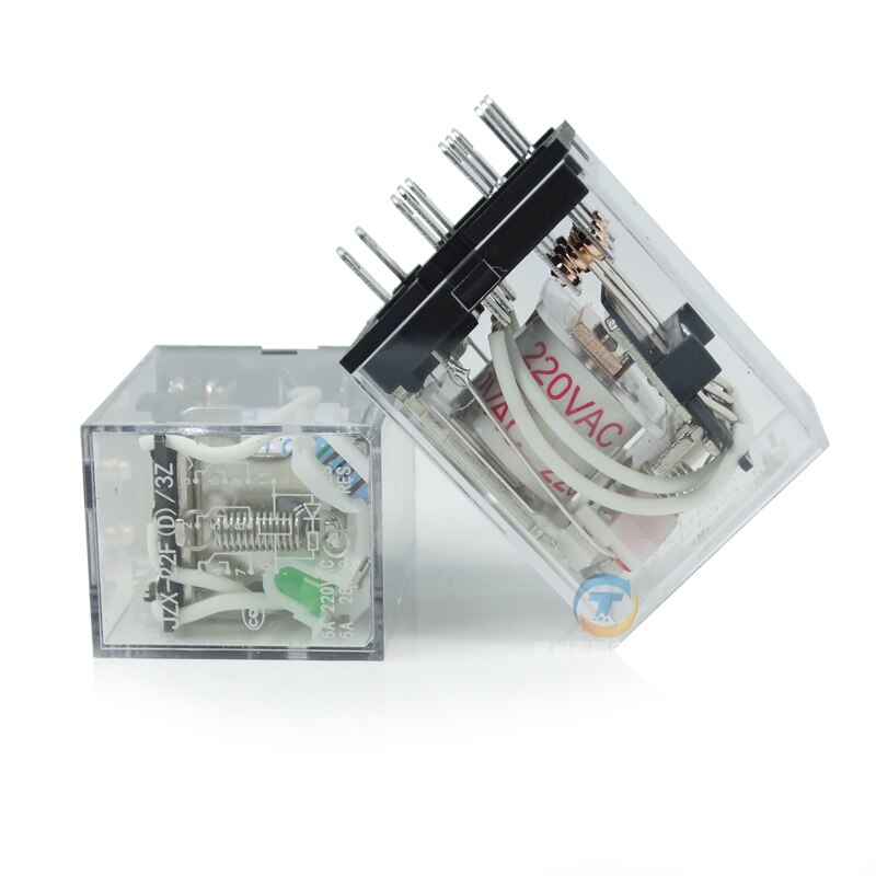 Rele Enchufable 11 Pines Planos 24Vac  5A 3Nanc Con Indicador Mecanico